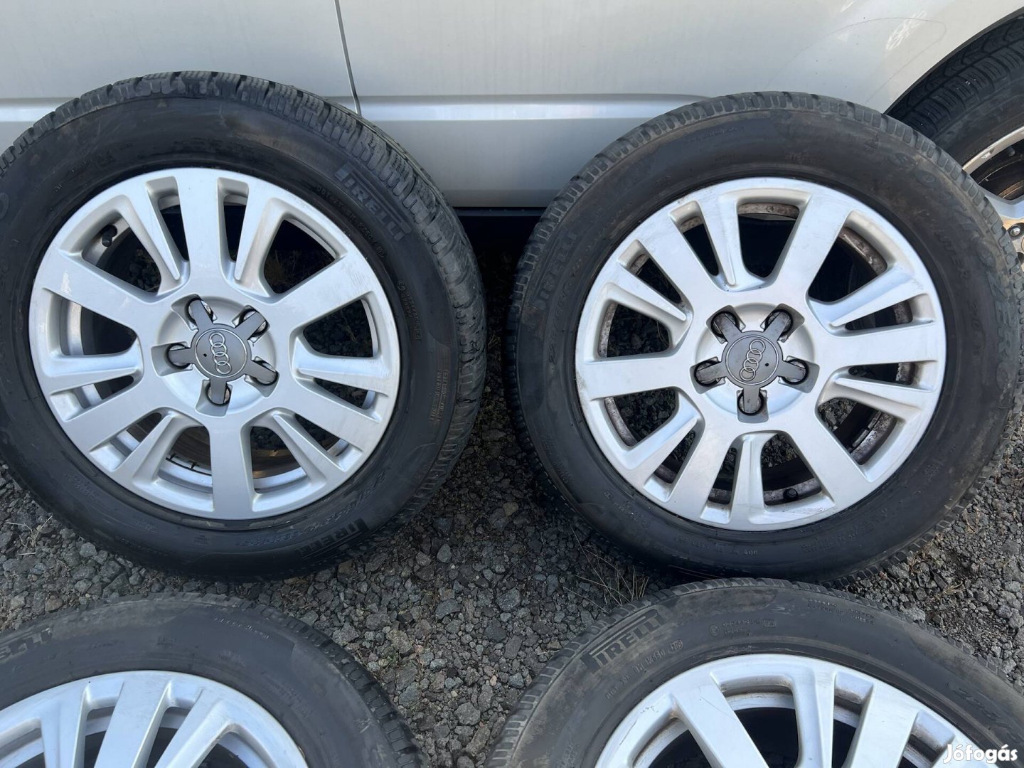 16 Gyari audi A4 A6 Alufelni garnitura teligumi 5x112