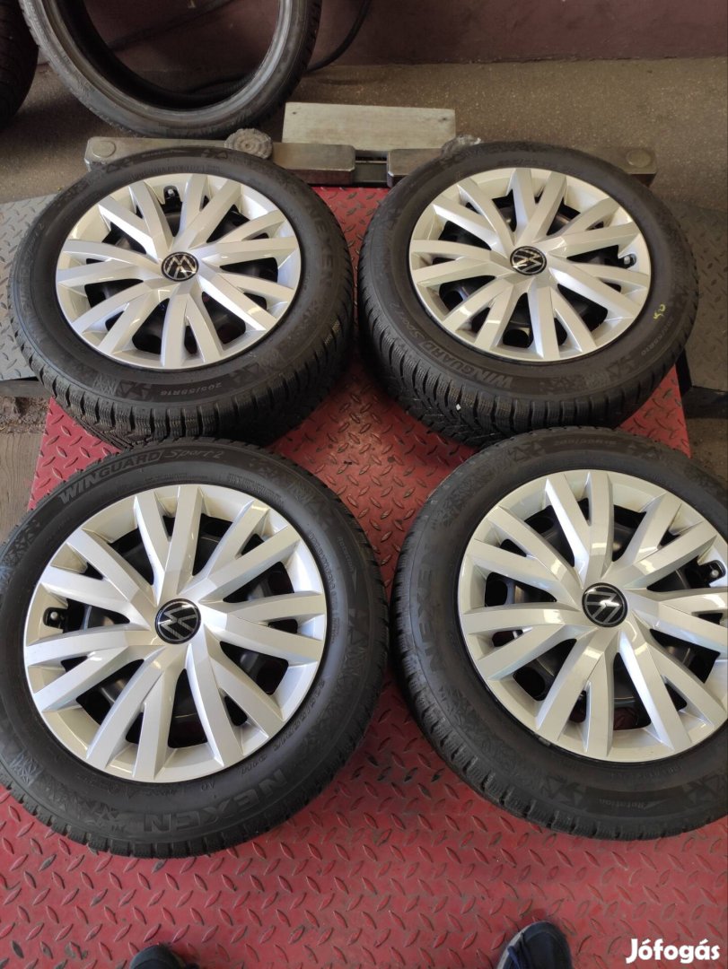 16" 16 5x112 VW lemezfelni 205/55r16 nexen téli 88eft/4db