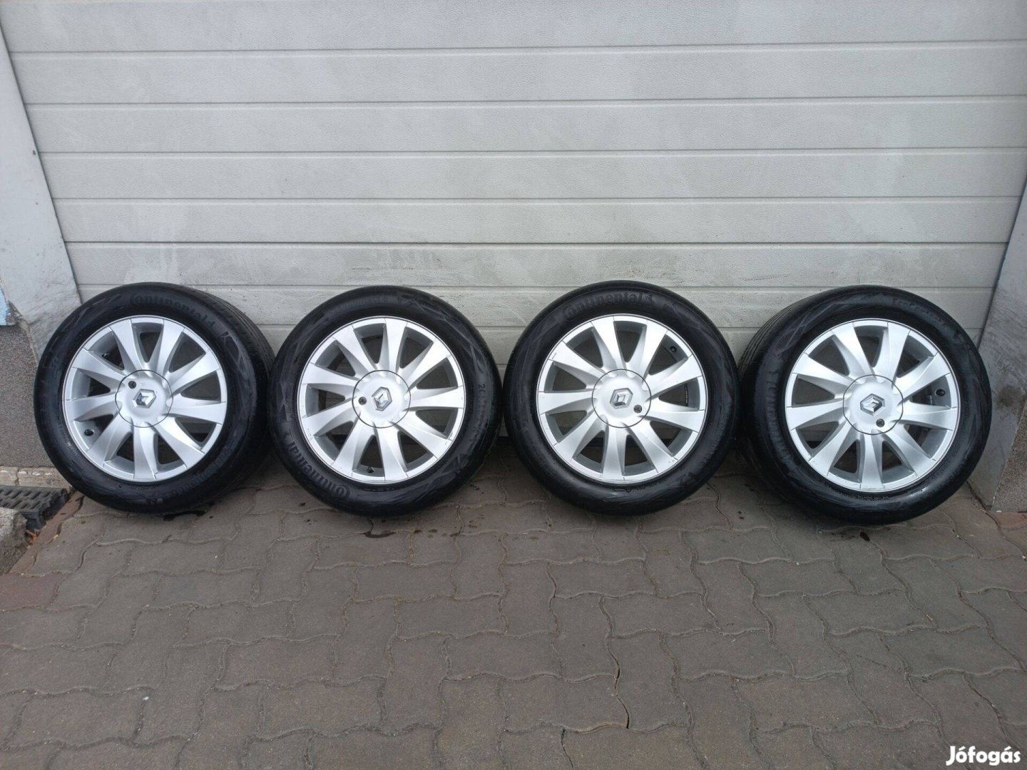 16" 4x100 Gyári Renault (Dacia) alufelni nyári gumival eladó!