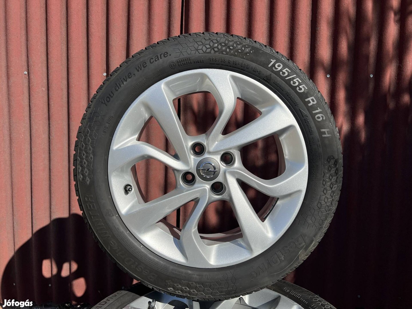 16" 4x100 gyári Opel alufelni téligumikkal!