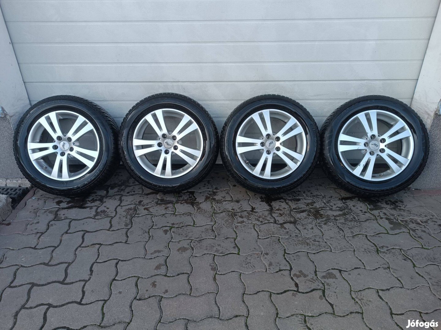 16" 5x105 Aez Chevrolet Cruze alufelni gumival eladó!