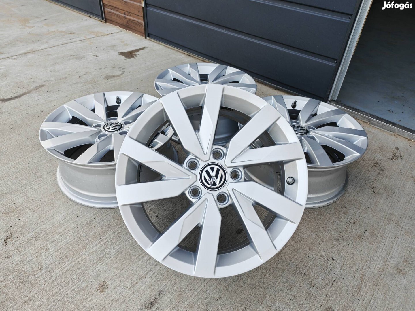 16" 5x112 VW "Aragon" gyári alufelni szett! 
