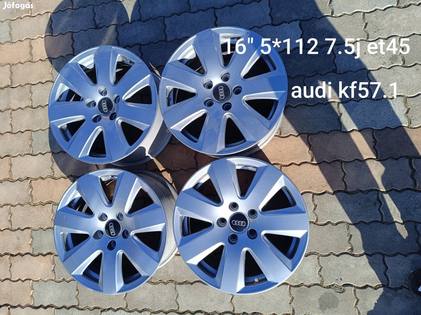 16" 5x112 gyári Audi alufelni front újra fenyezve