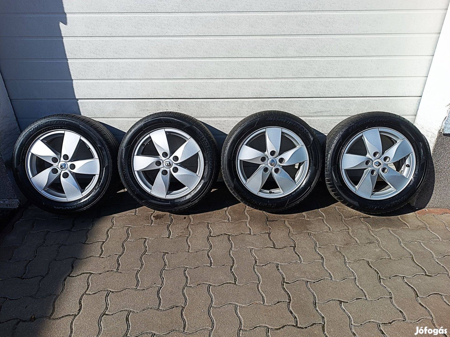 16" 5x114,3 Gyári Renault /Nissan,Dacia/ alufelni+nyári gumi ela