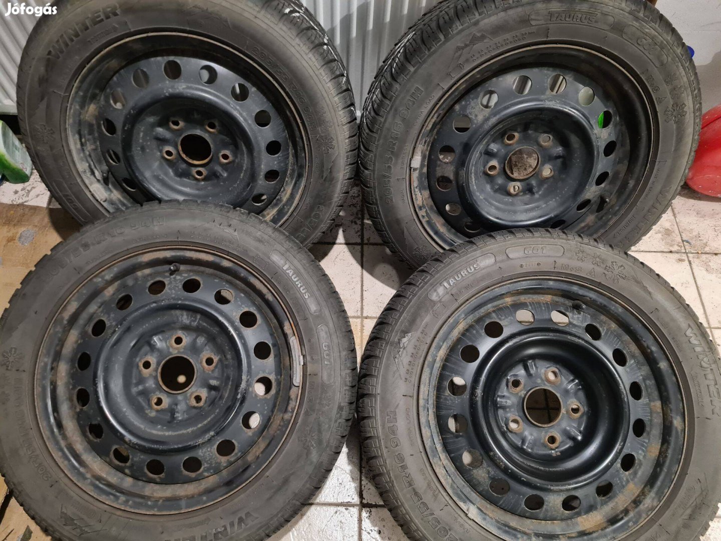 16" 5x114,3 acélfelni 205/55 R16 téligumival