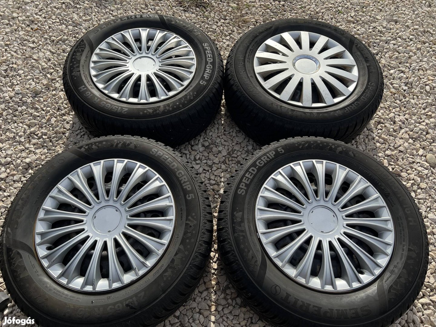 16" 5x114.3 gyári Hyundai/Kia acélfelni téligumikkal!