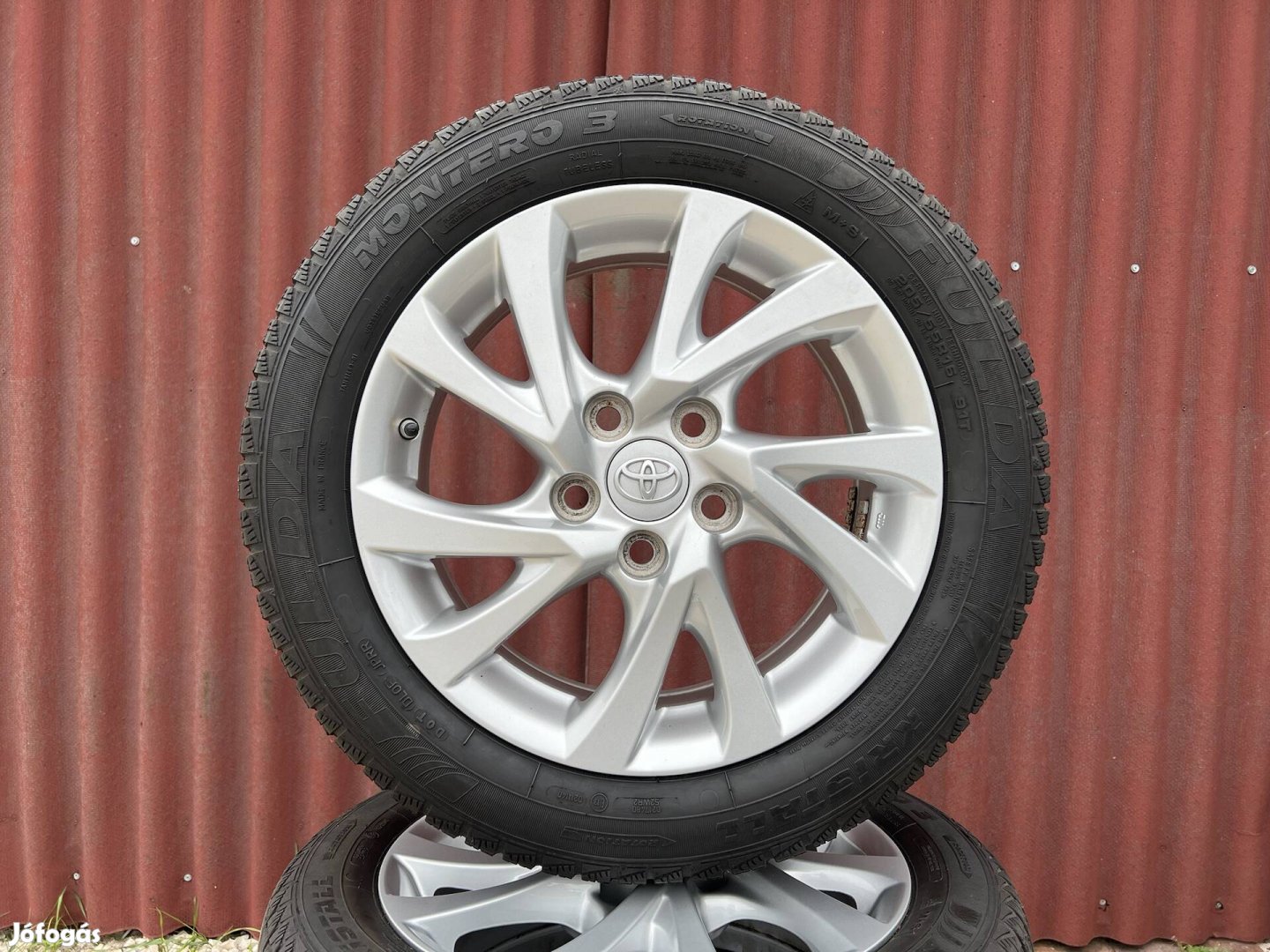 16" 5x114.3 gyári Toyota alufelni téligumikkal!