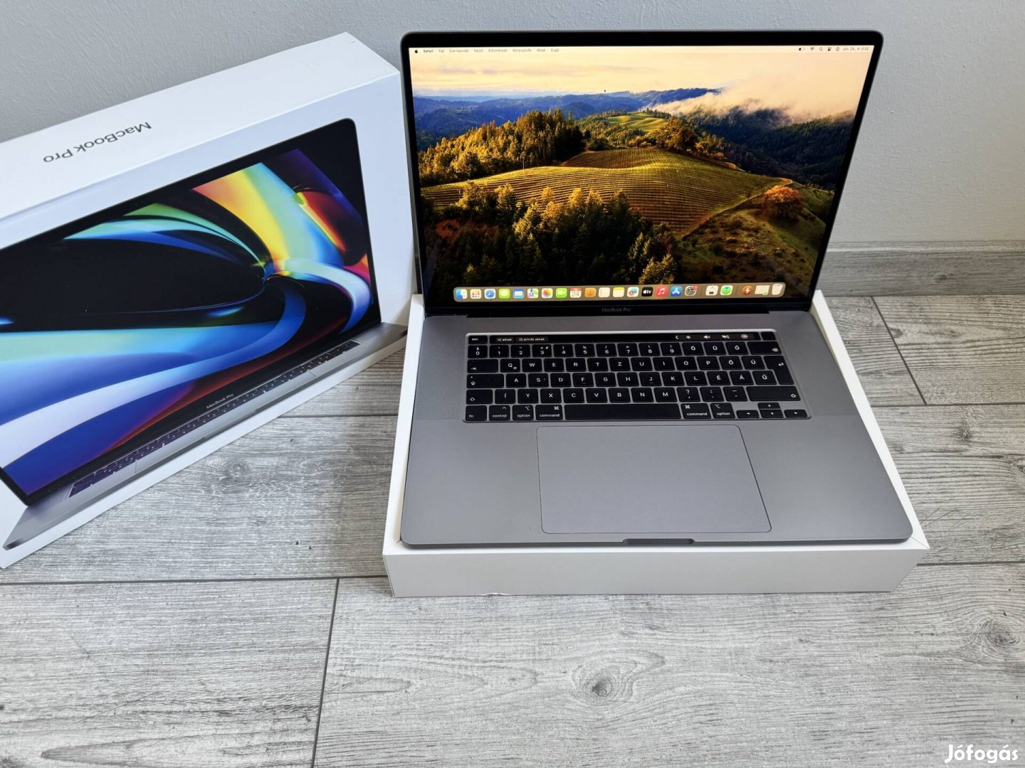 16" Apple Macbook Pro 2019 16 gb/512 gb/ magyar/ space grey