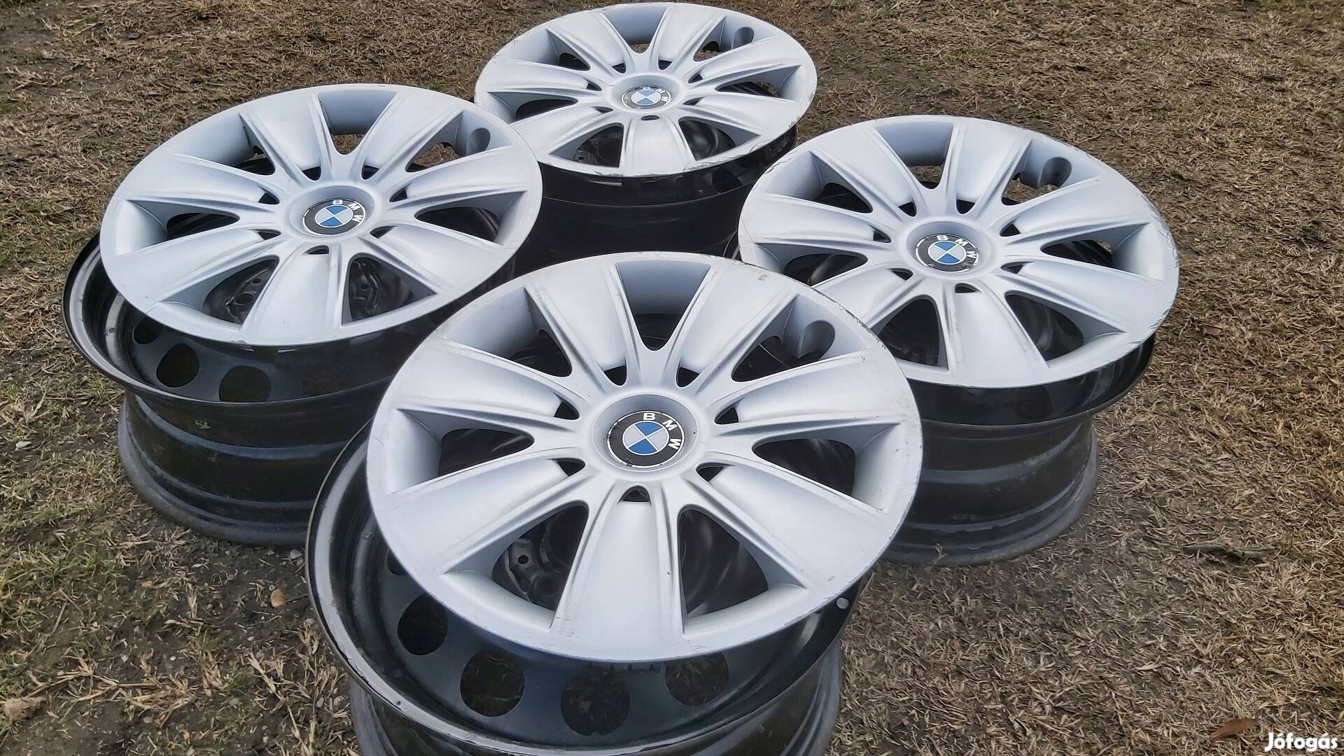 16" BMW felni-dísztárcsa..