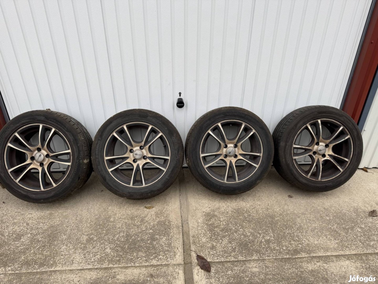 16" Brock felni Hankook nyári gumival