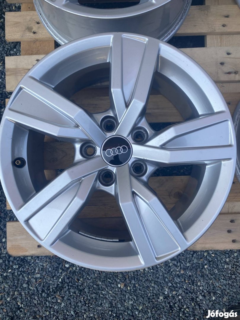 16" Gyári Audi A4 B9 alufelni