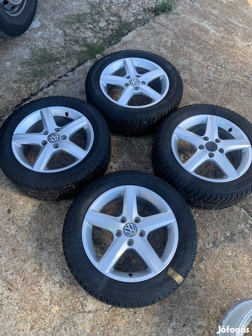 16" golf 7 gyári 205 55 16 téli