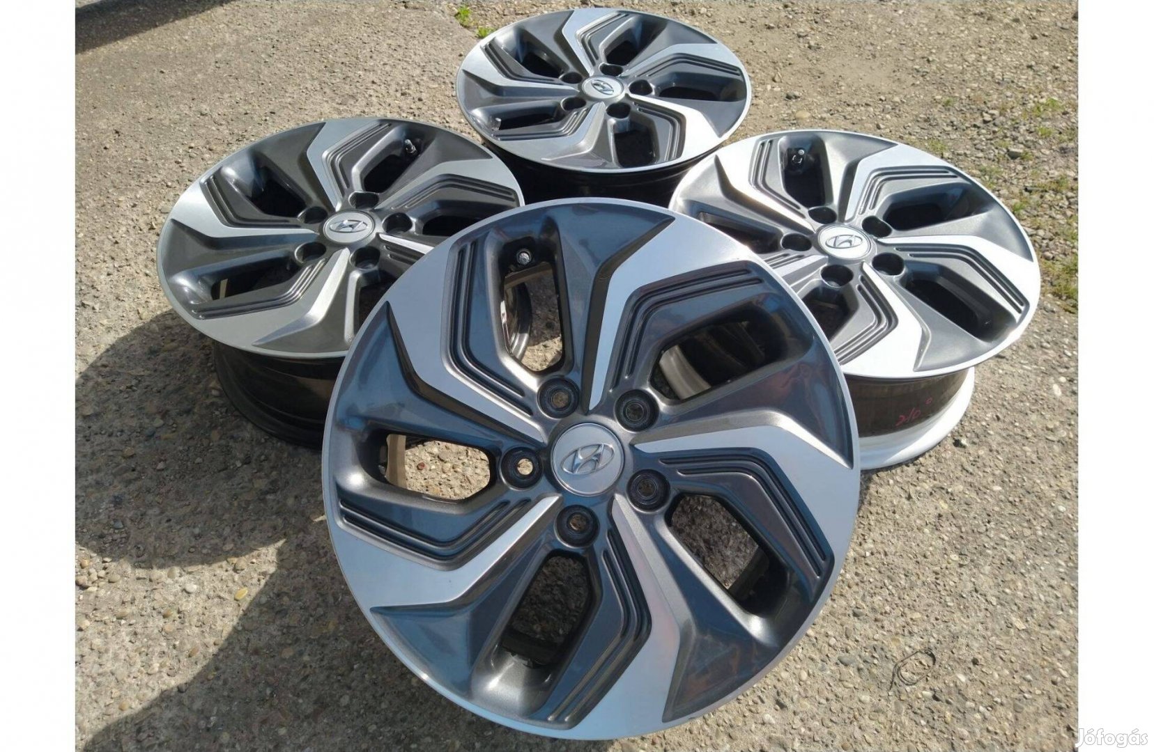 16" gyári Hyundai Kona alufelni Tpms szenzoros szelep 5x114,3