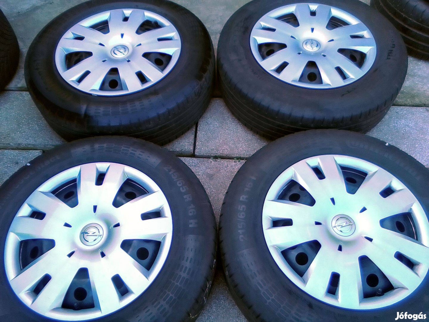 16" gyári Opel Mokka újszerű lemezfelni Continental nyári gumival