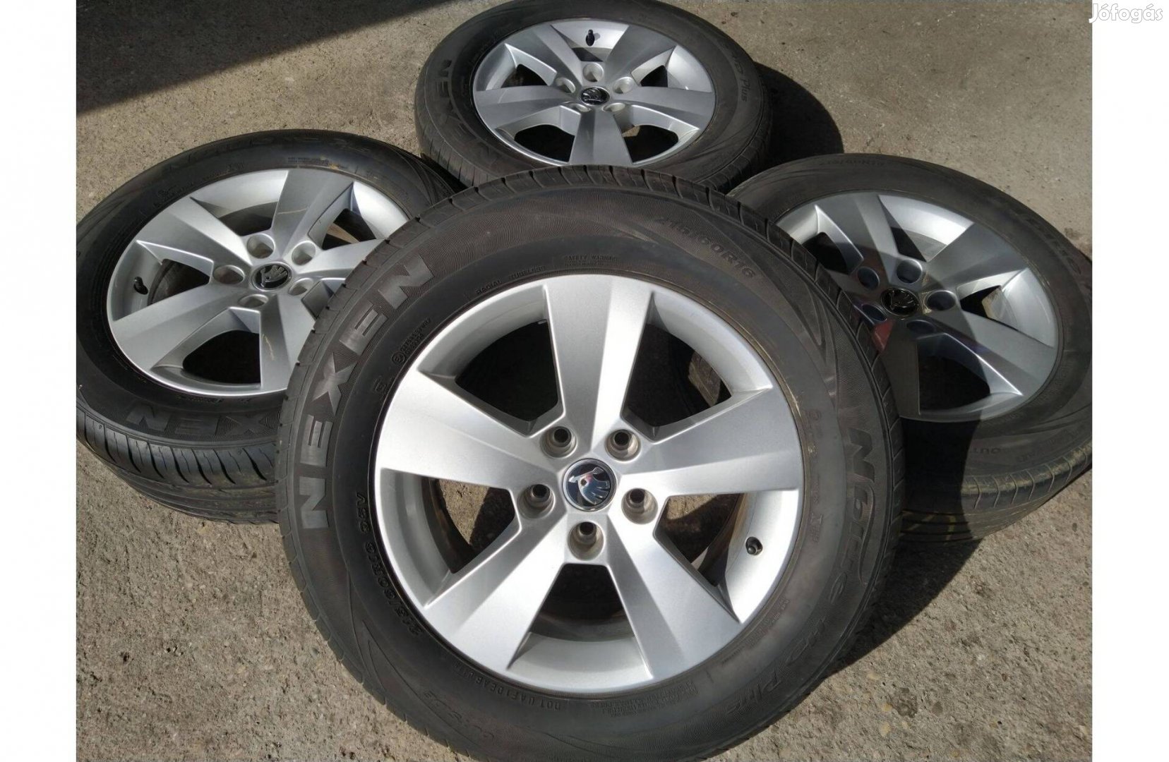 16" gyári Skoda Superb alufelni garnitúra 5x112 nyári Nexen ET41