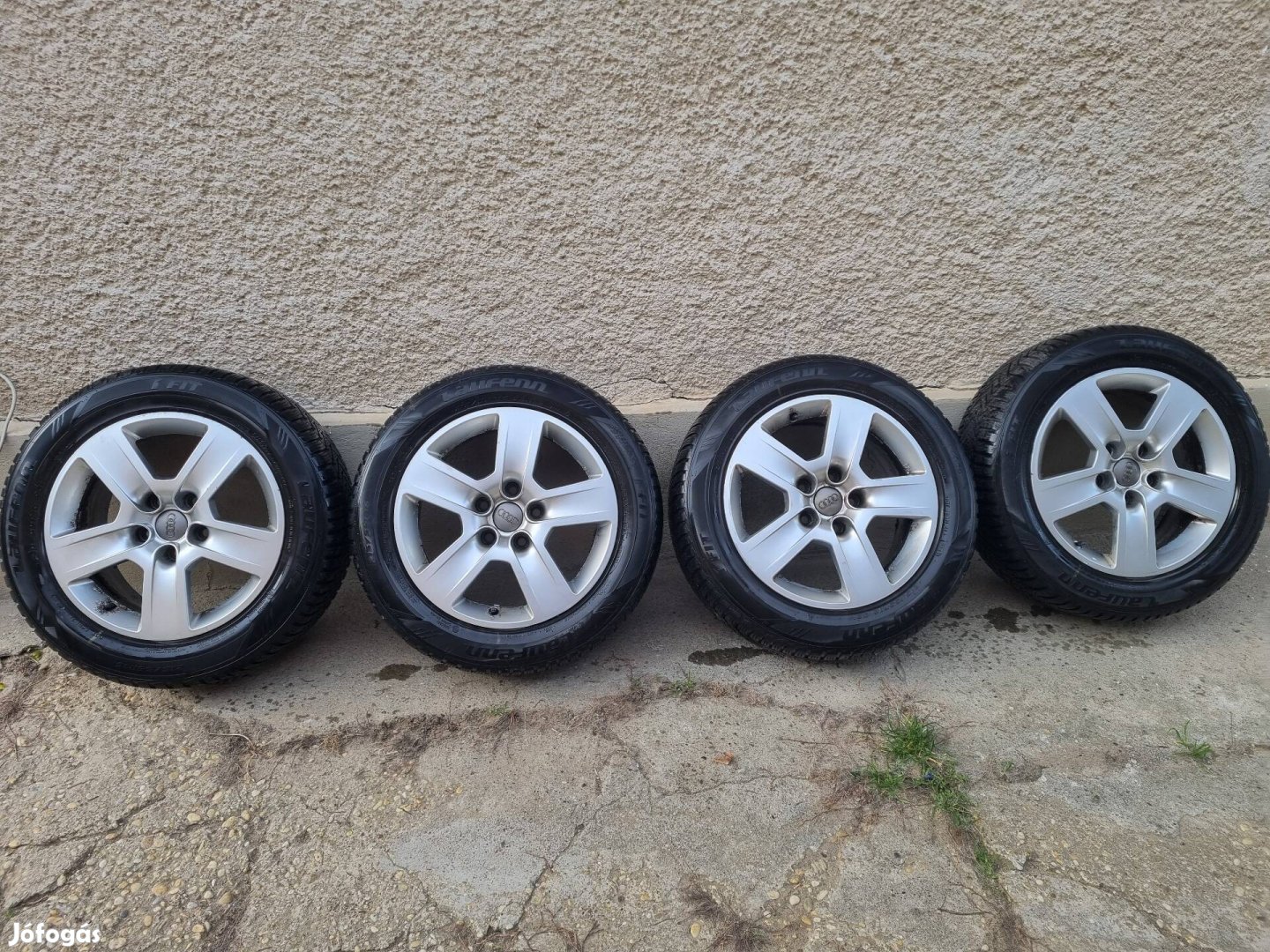 16" gyári audi téli szett.