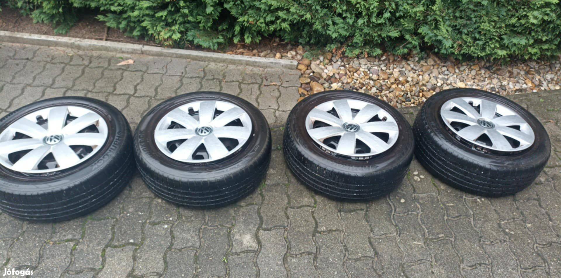 16" használt VW felni gumikkal, gyári dísztárcsákkal