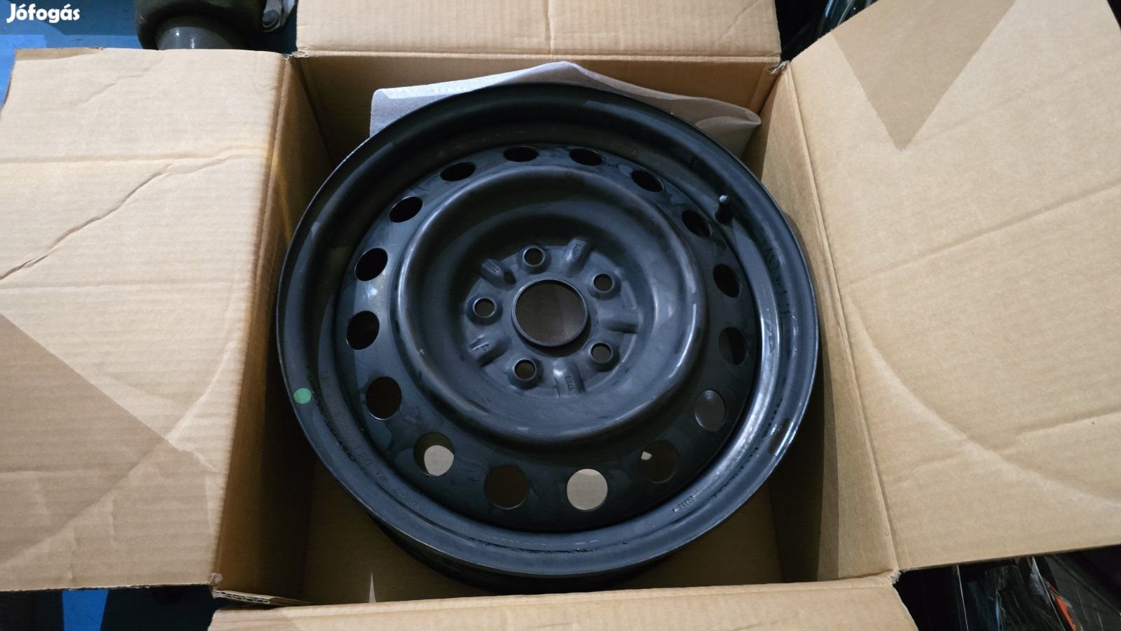 16" lemezfelni Auris, Corolla 2010- eladó