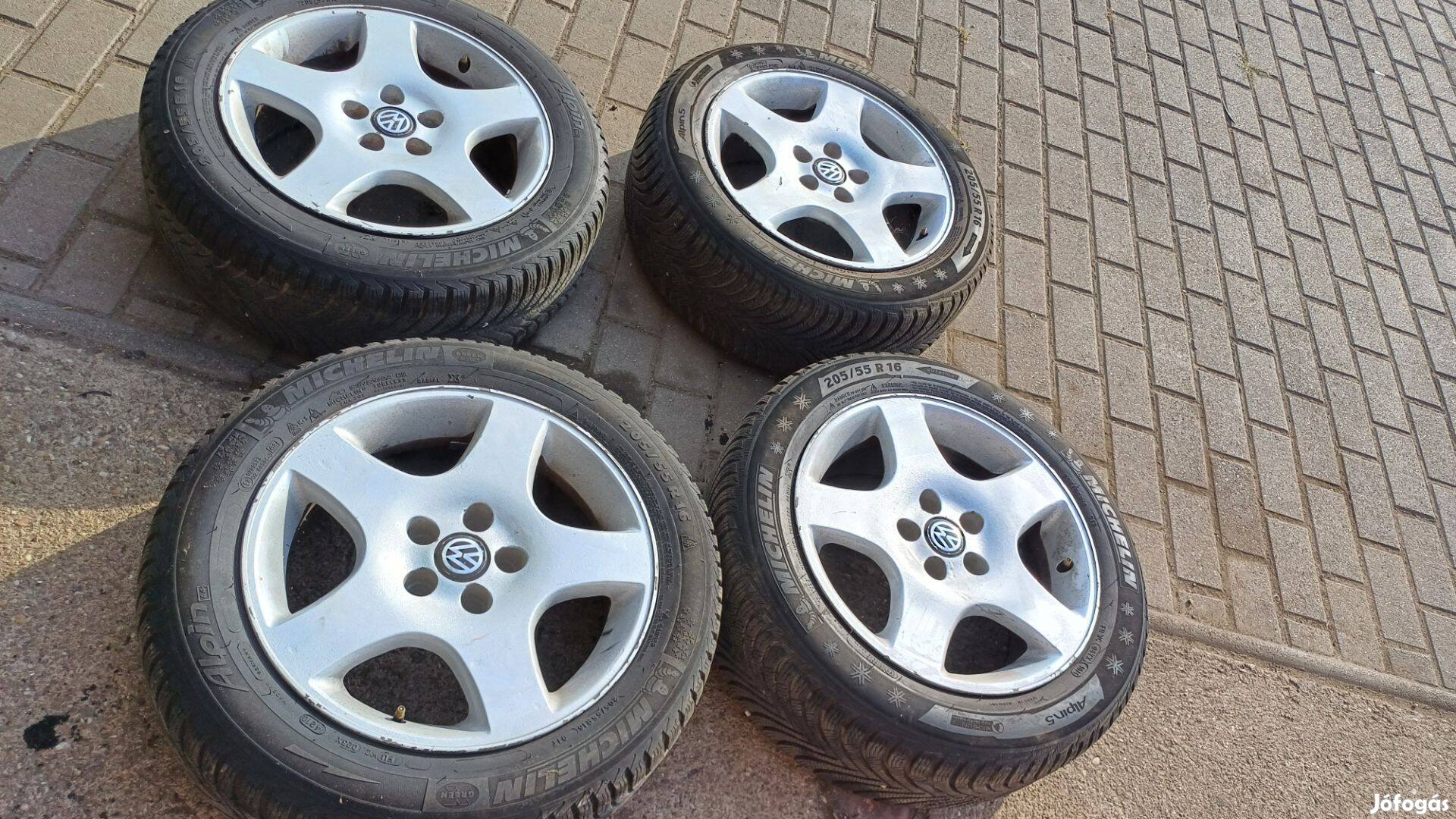 16"-os 5x100-as VW télikerék garnitúra eladó