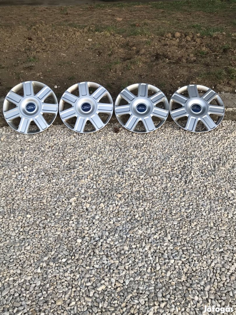 16"-os Ford dísztárcsa (4 db)