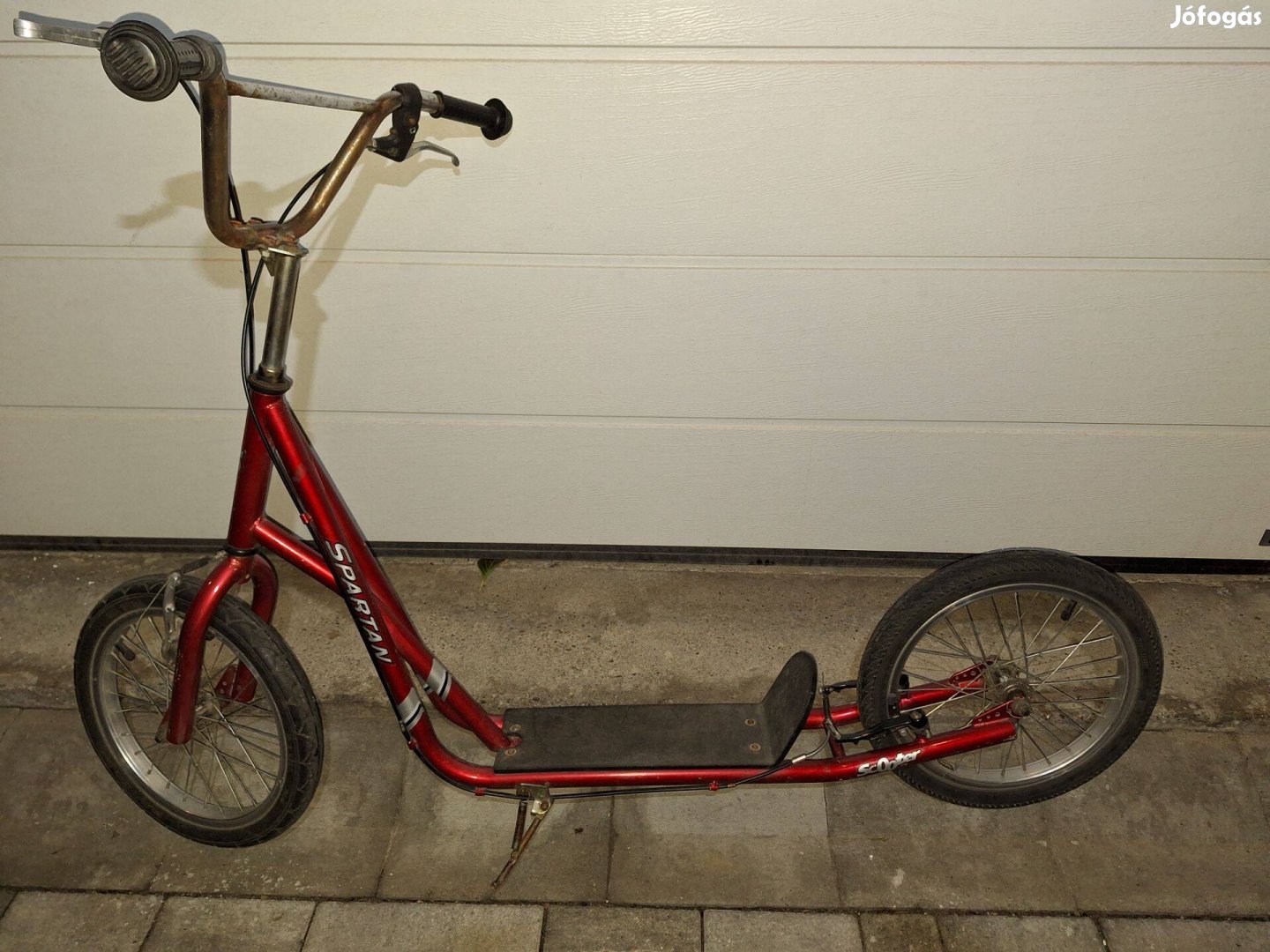 16' retro Spartan roller