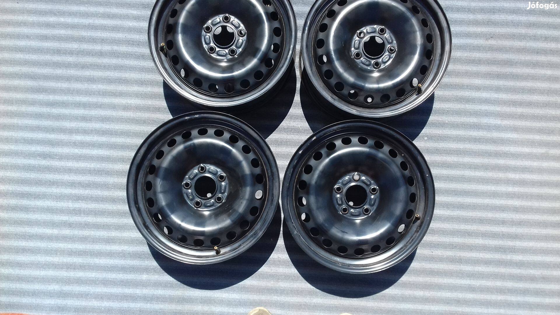 16 col 5x108 gyári Ford lemezfelni + Tpms