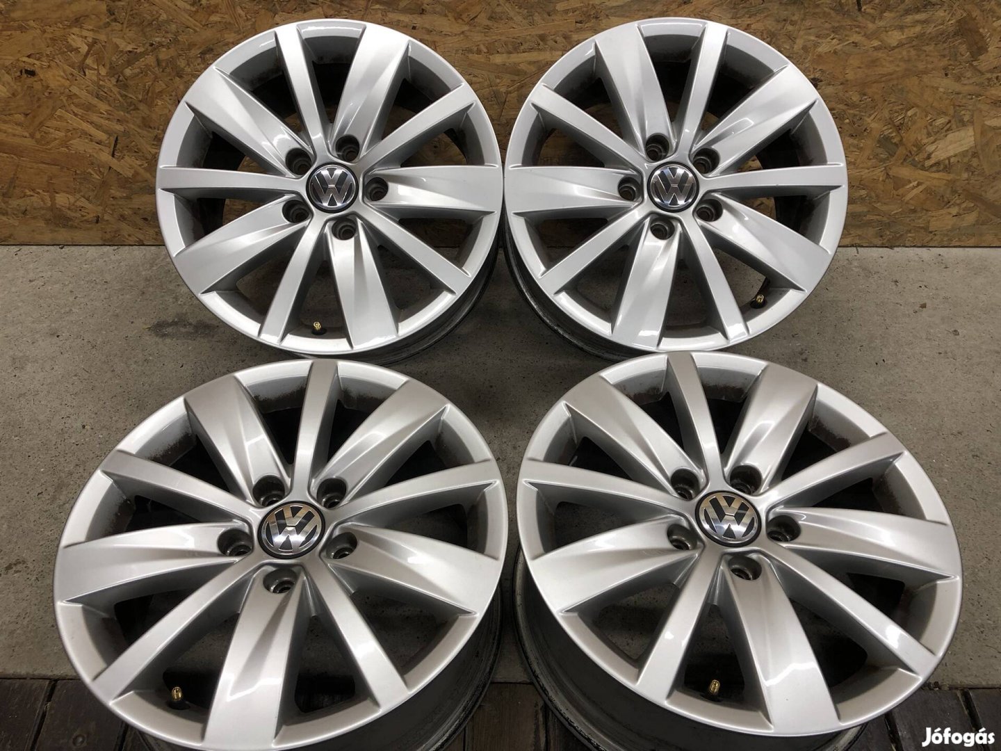 16 col gyári VW Passat alufelni 16 colos 5x112