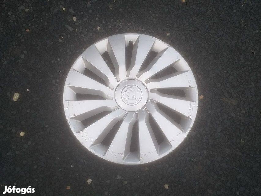 16 coll Skoda Octavia gyári dísztárcsa