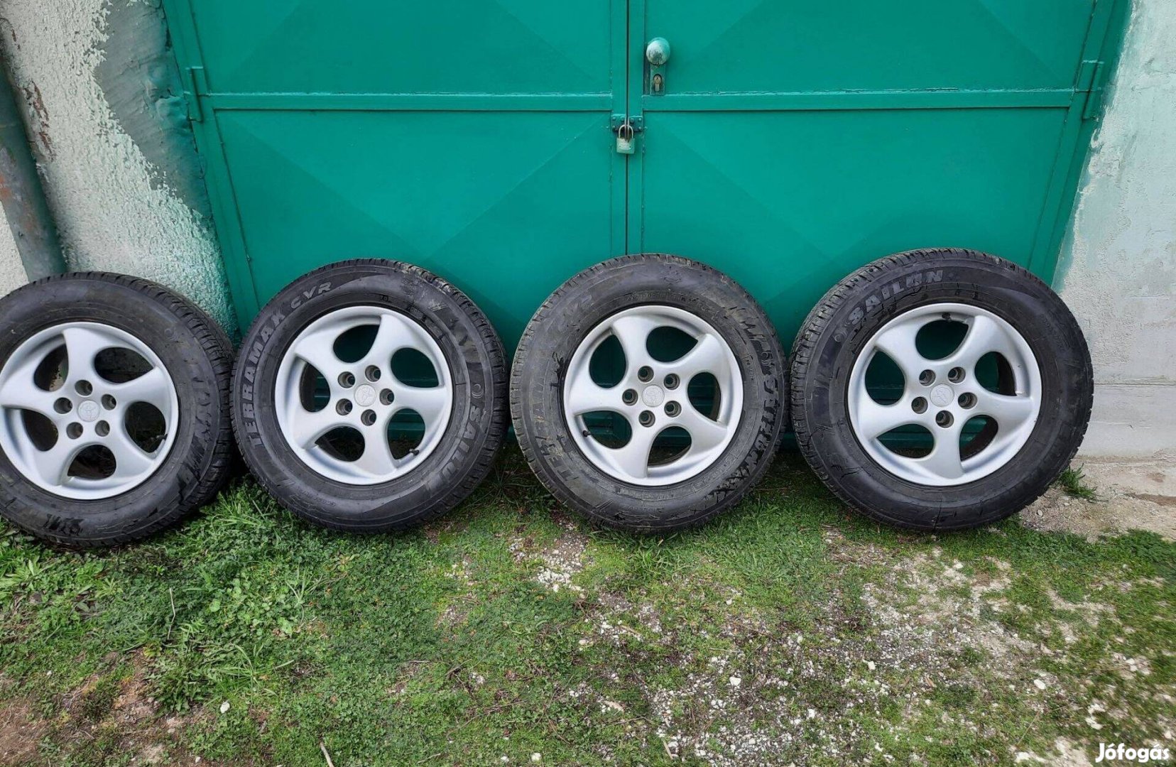 16 colos Toyota Rav 4 gyári alufelni garnitúra: 5x114,3 . 7Jx16 . Et45