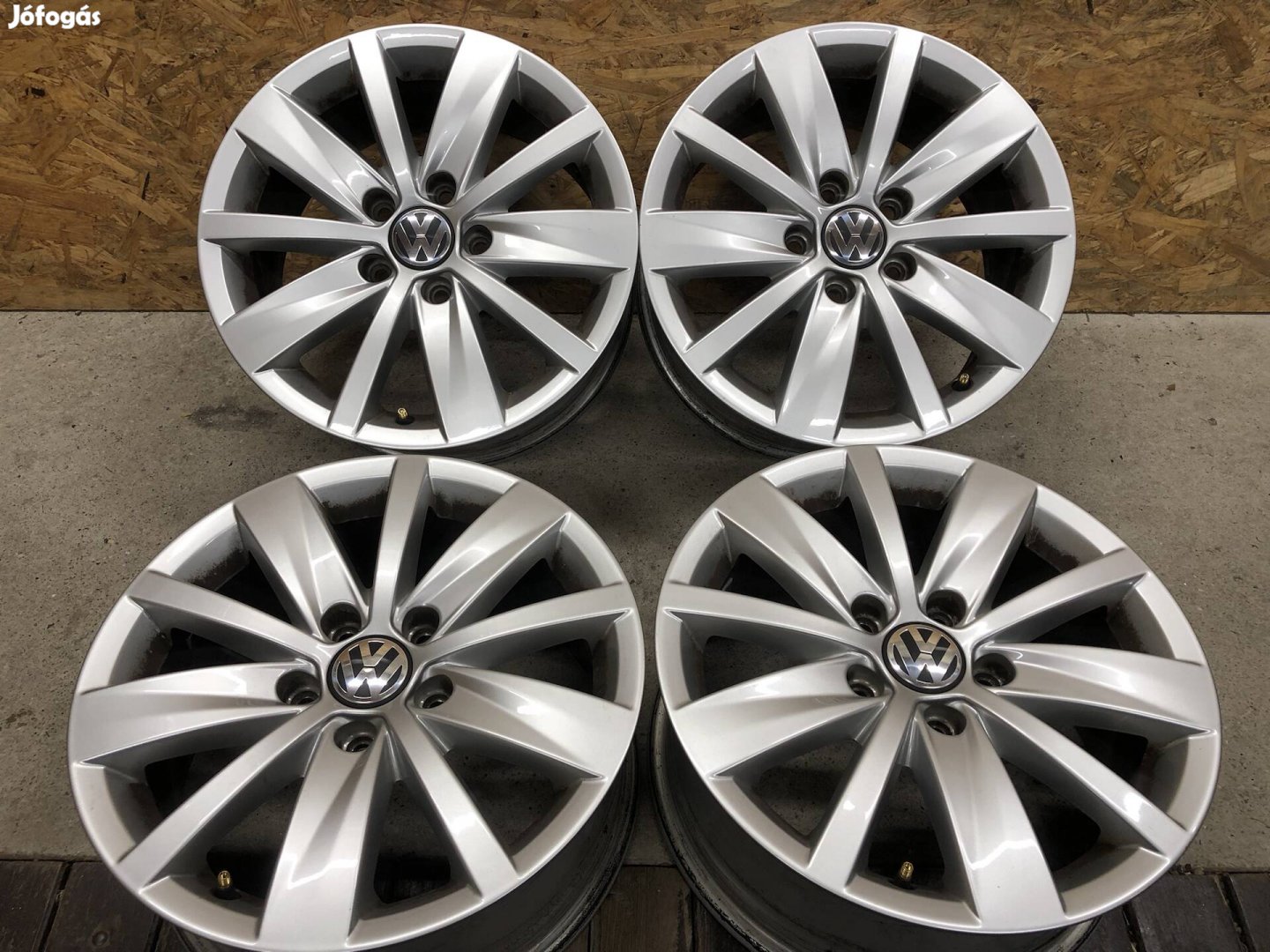 16 colos VW Passat gyári alufelni 16 col 5x112