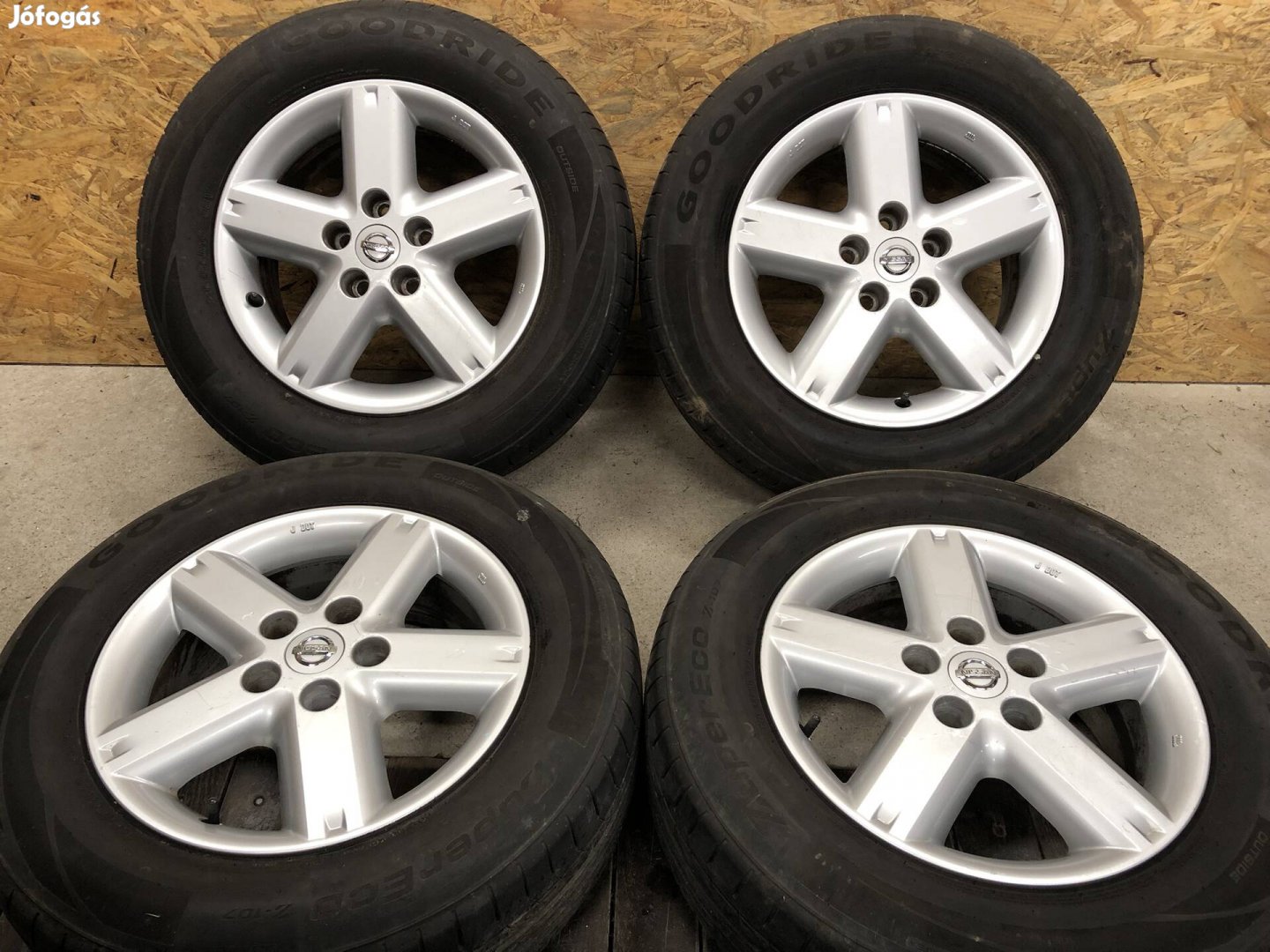 16 colos alufelni Nissan X-Trail, Qashqai, Dacia Duster, Renault