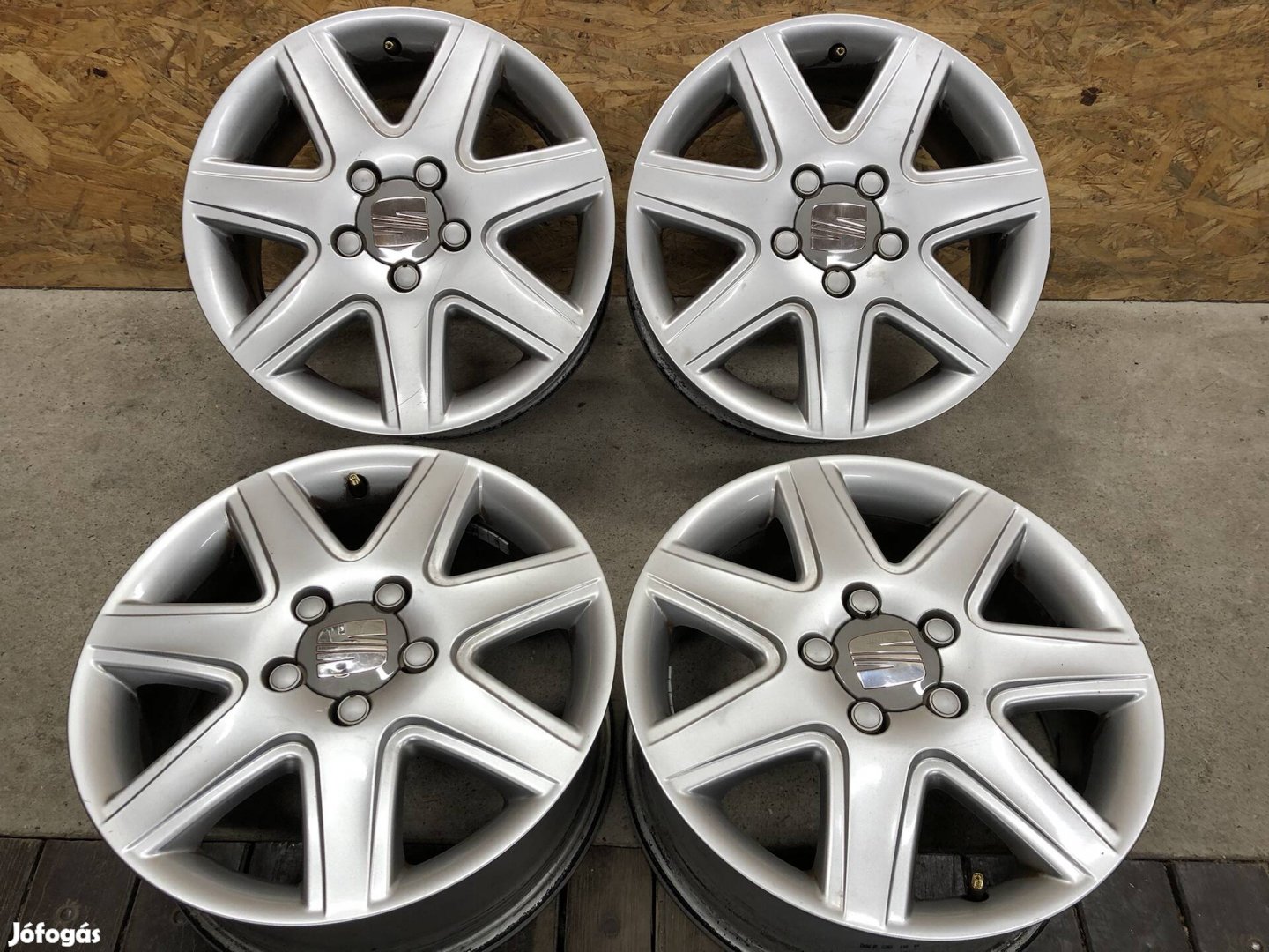 16 colos alufelni Seat Leon 16 col 5x112