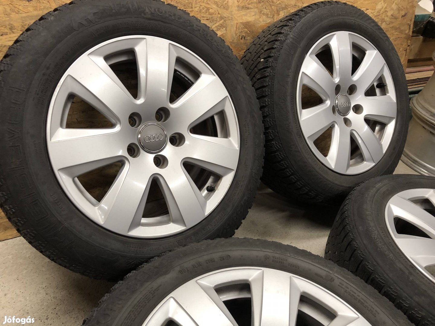 16 colos gyári Audi alufelni téli gumi 16 col 5x112