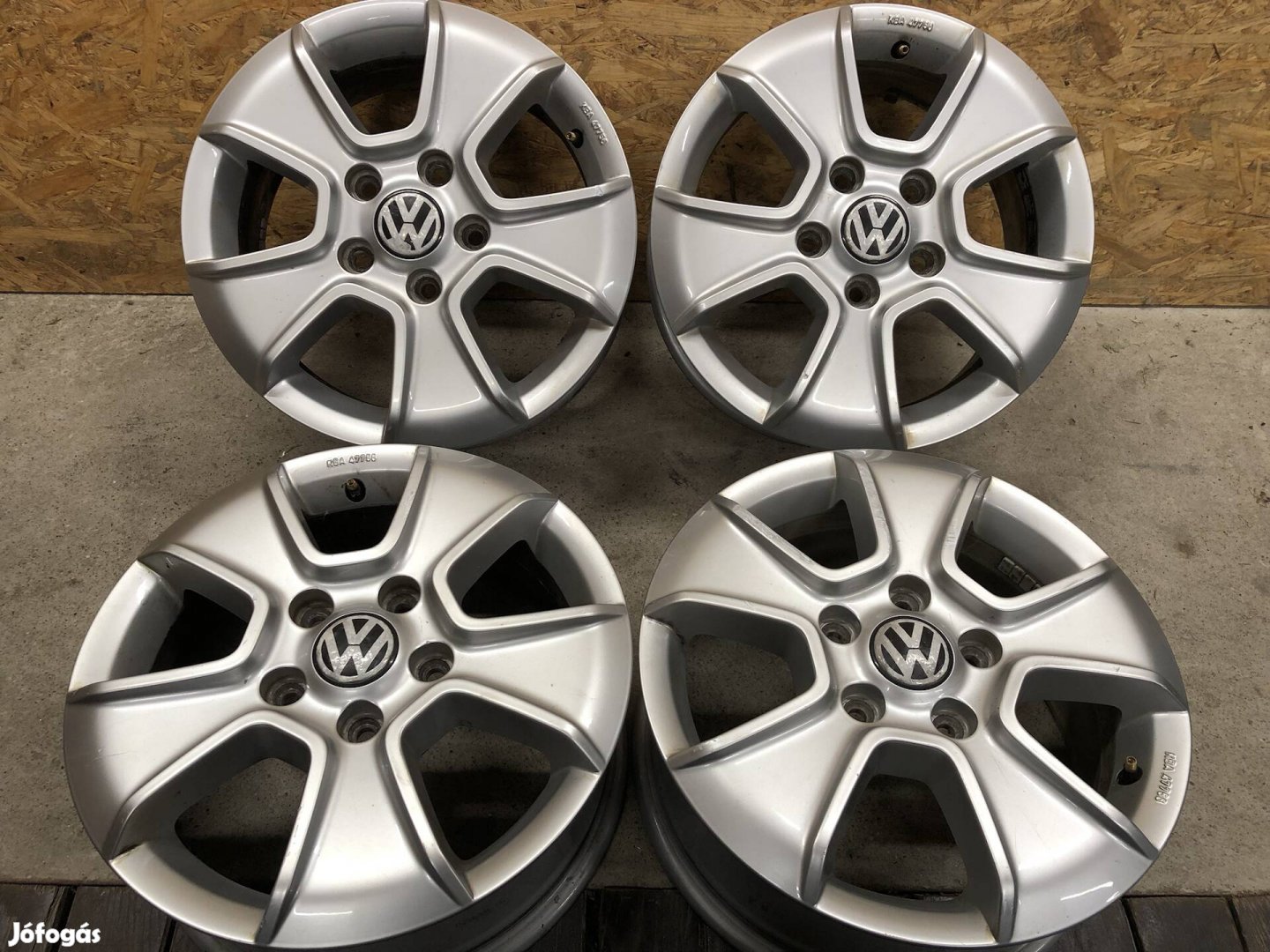 16 colos gyári VW Amarok alufelni 16 col 5x120