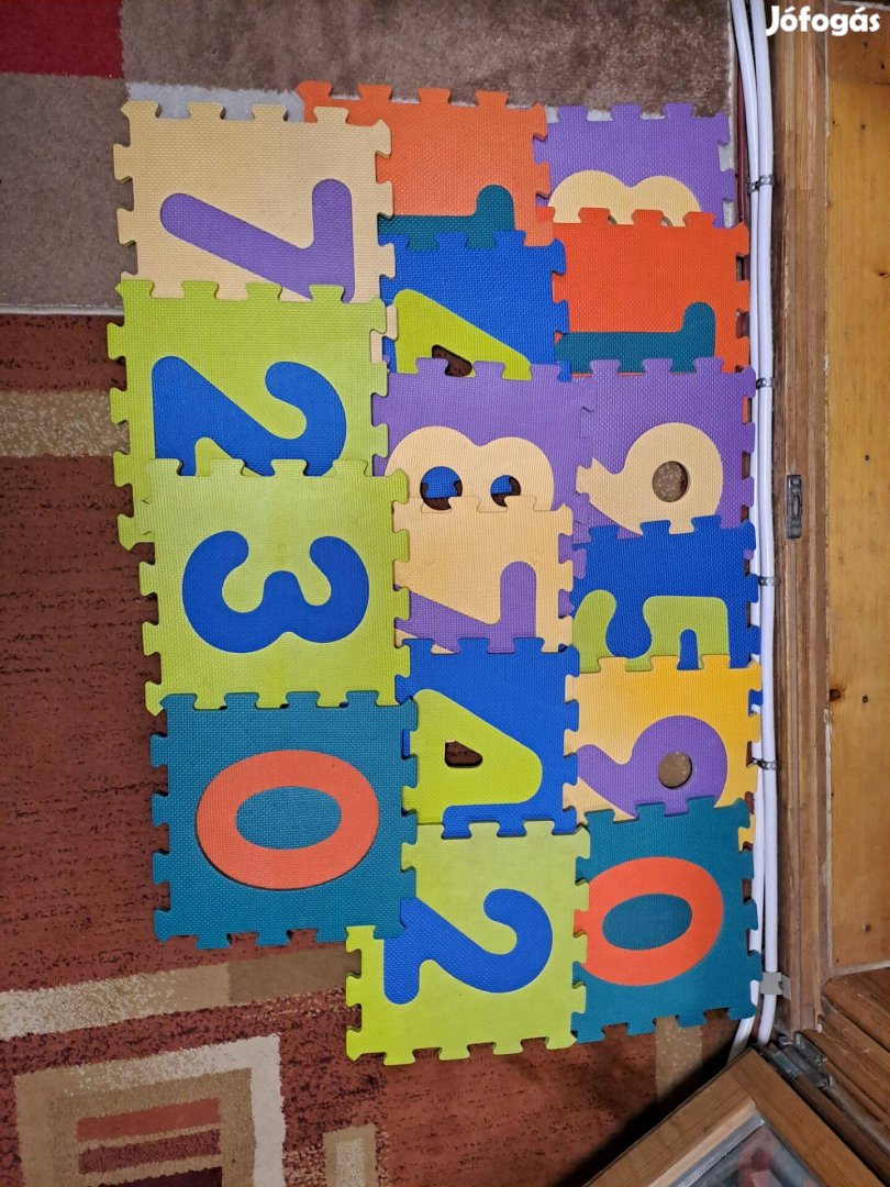 16 darab számos szivacs kirakó puzzle, habtapi