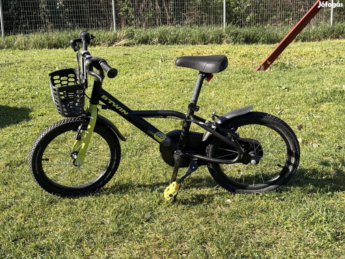 16-os Btwin gyerek bicikli eladó