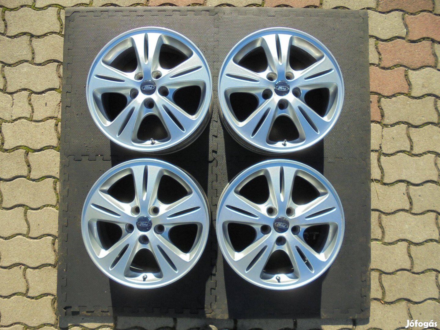 16-os Ford gyári alufelni eladó