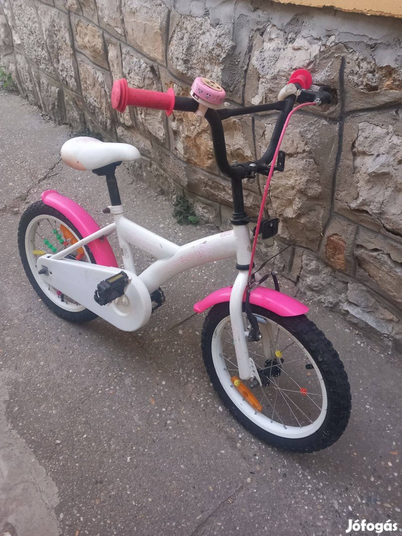 16 os Kislány Bicigli