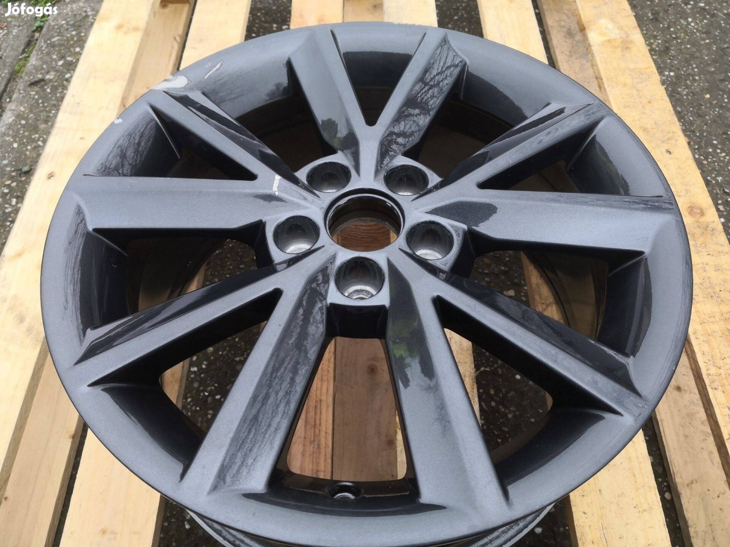 16-os Skoda gyári alufelni 1db