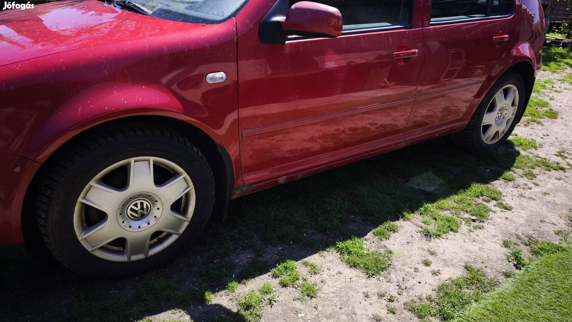 16-os, VW Gyári alufelni garnitúra, jó gumikkal