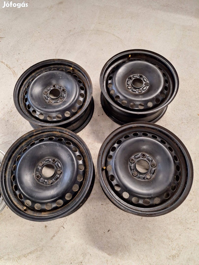 16-os ford lemezfelni