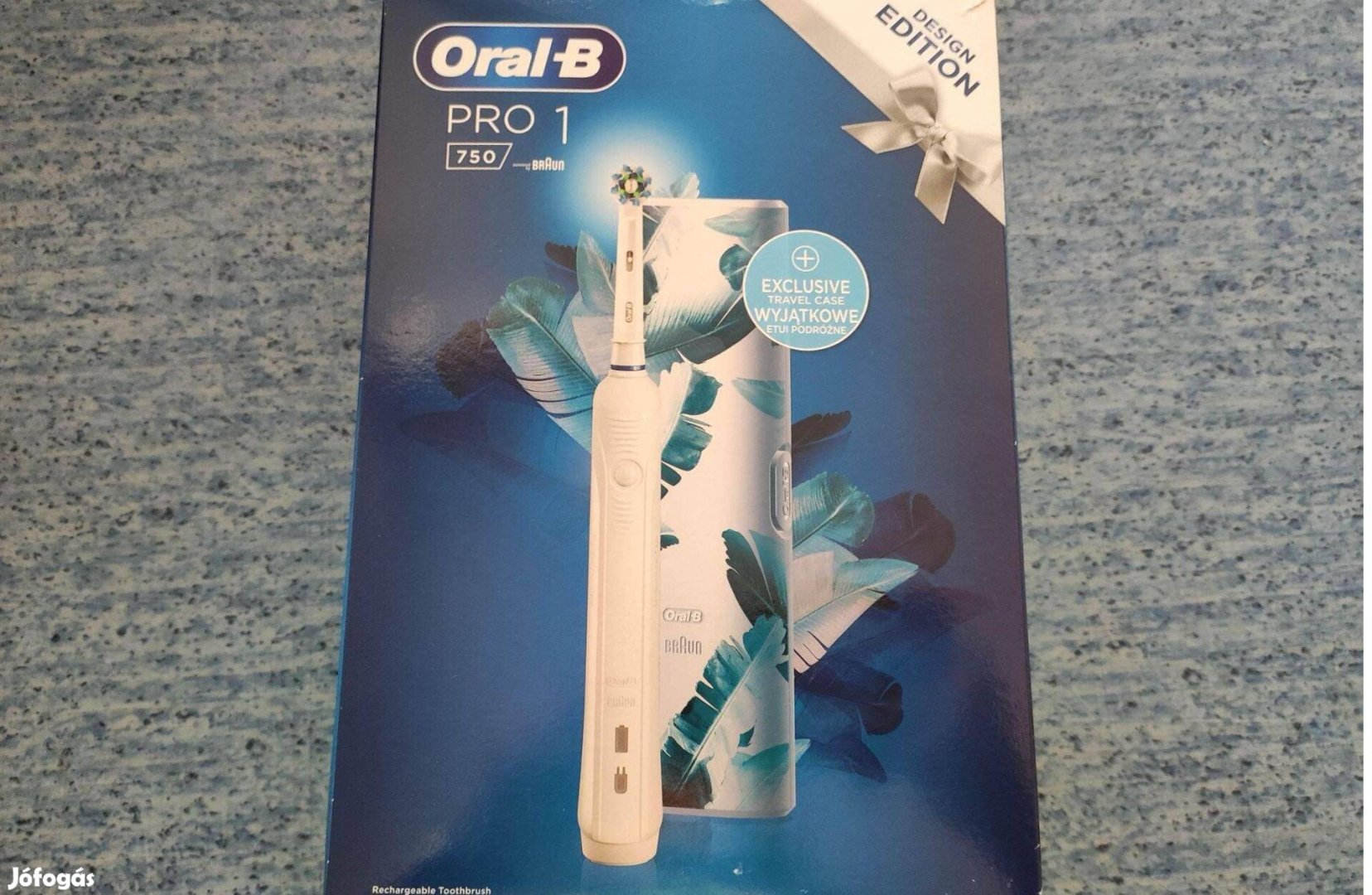 16ezres bontatlan Oral B Oral-B Pro 1 elektromos fogkefe tokkal