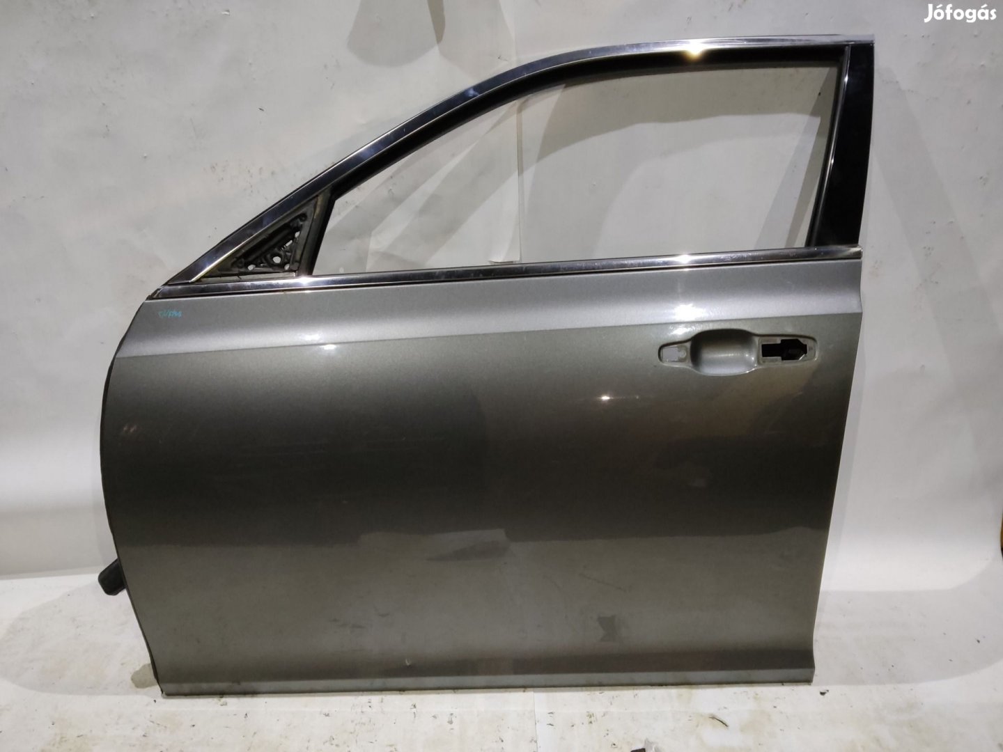 170988 Lancia Thema  2012-2014 grafit szürke színű bal első ajtó