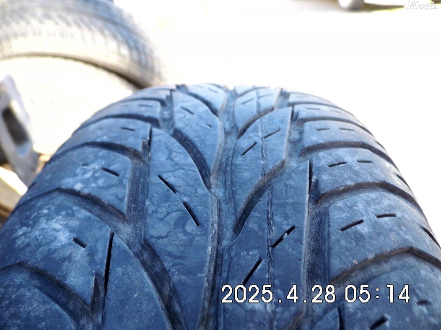 175/65R13 auto gumi