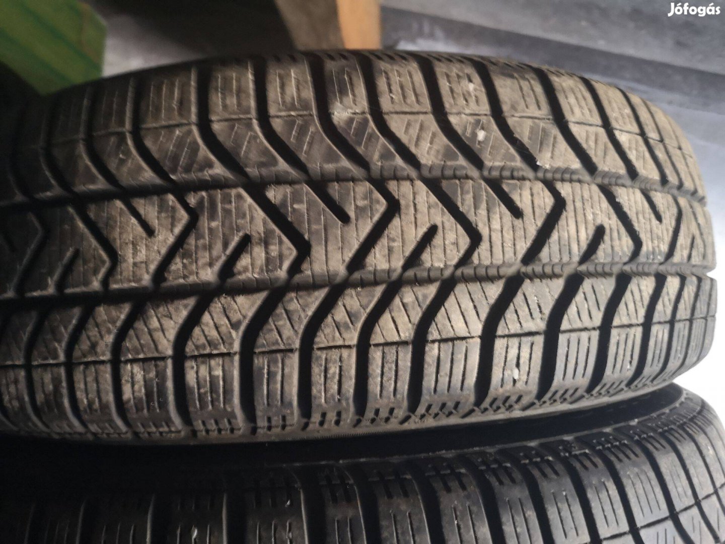 175/65R14 Pirelli téligumik eladók