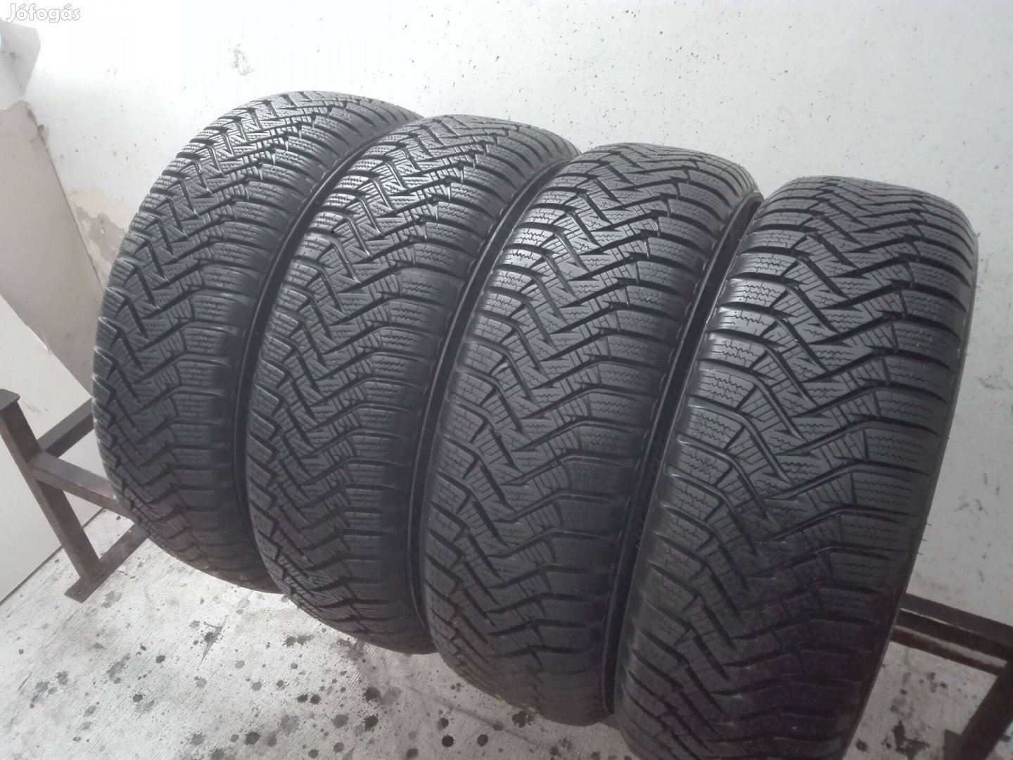 175/65R14 Új Laufenn téli gumi garnitúra 175/65 R14