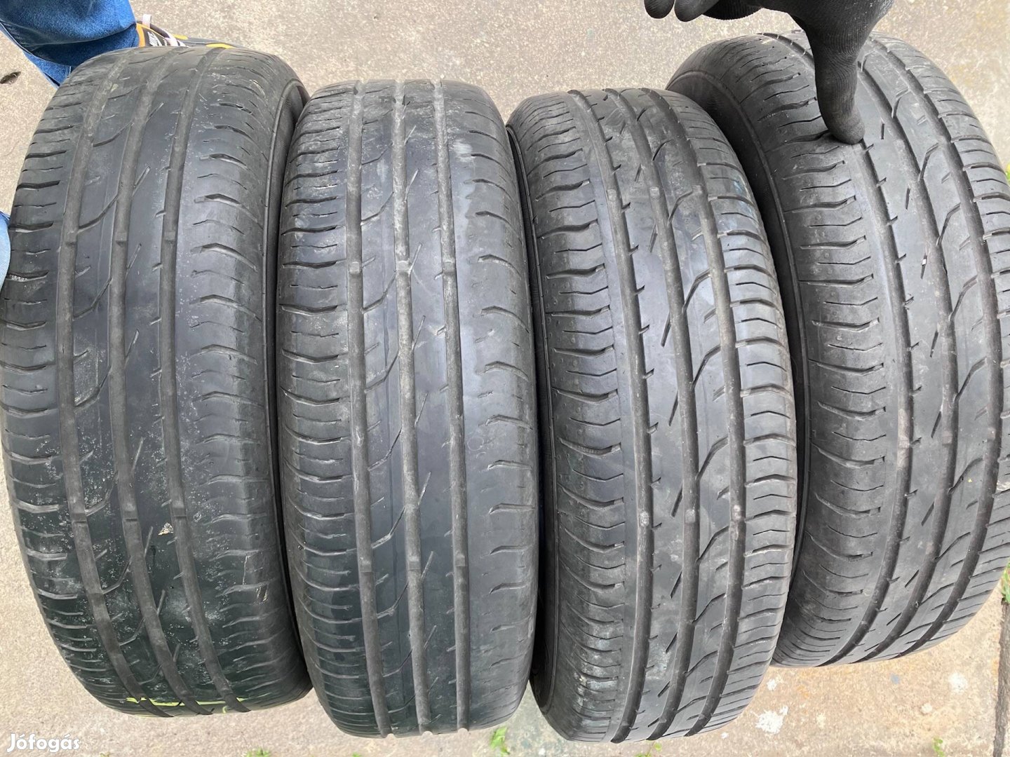 175/65R15 Continental gumi