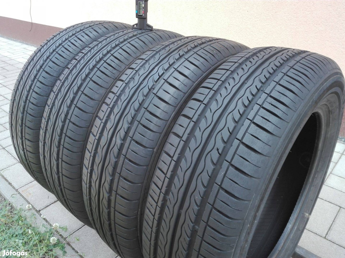 175/65R15 Kumho nyári gumi garnitúra 175/65 r15