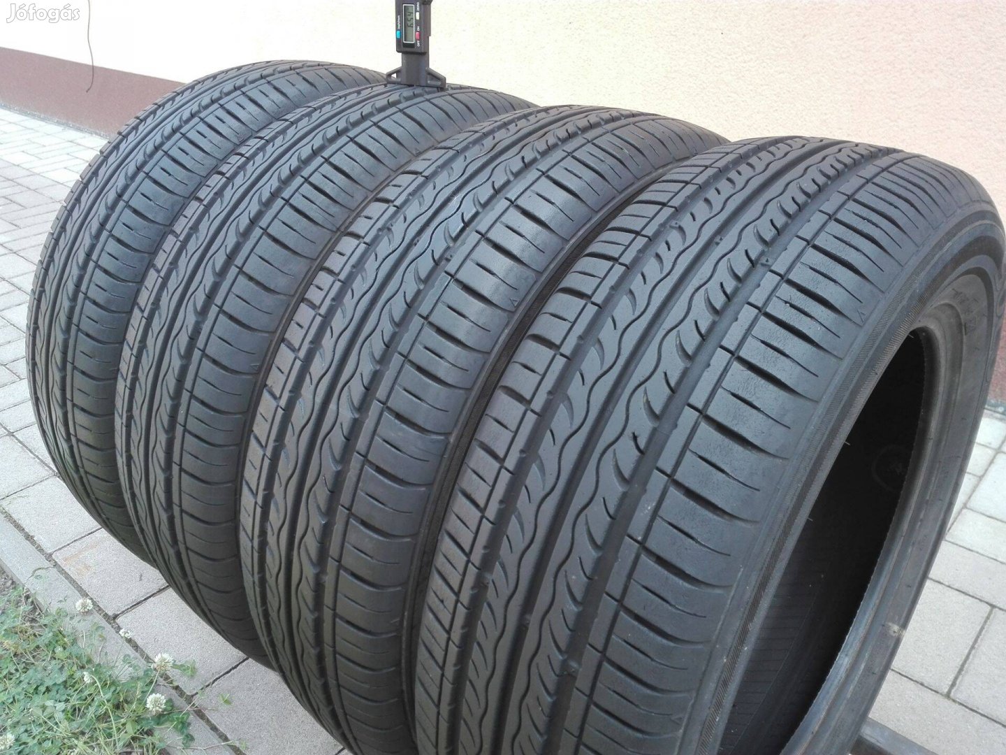 175/65R15 Kumho nyári gumi garnitúra 175/65 r15