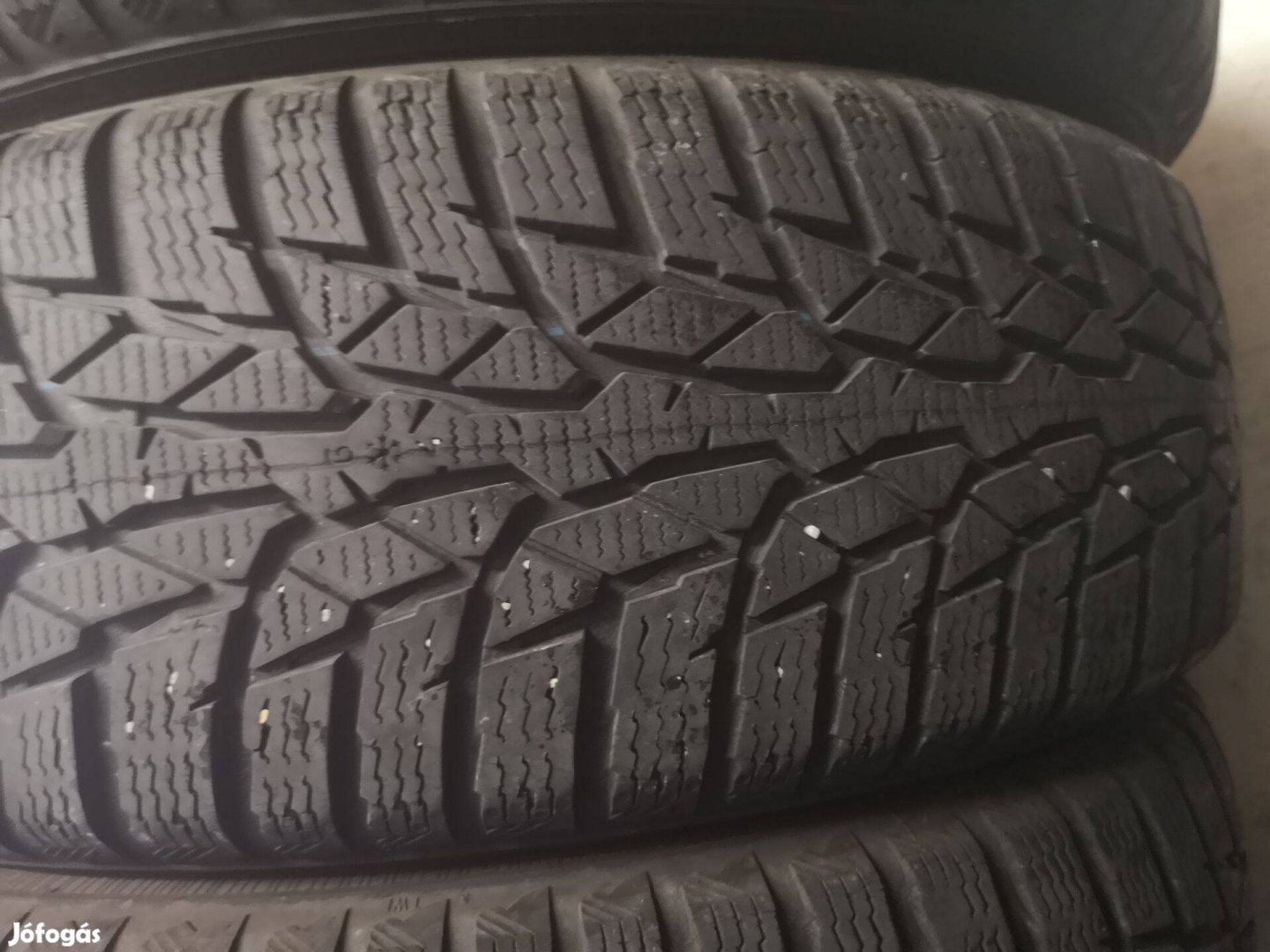 175/65R15 Nokian téligumik eladók